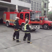 bomberos dando la salida